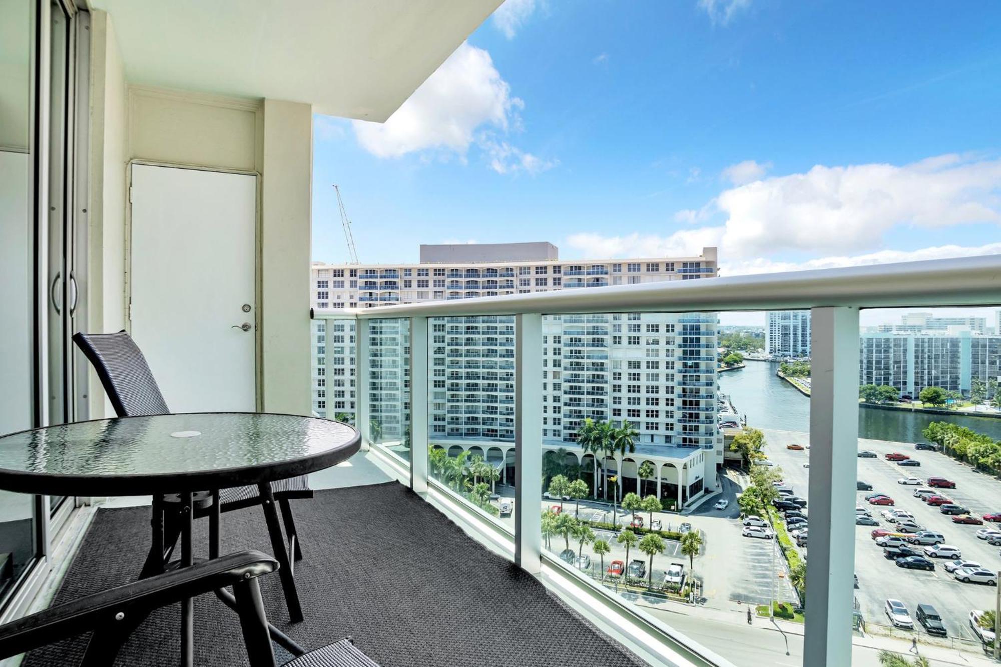 The Tides Apartments On The Beach Χόλιγουντ Εξωτερικό φωτογραφία
